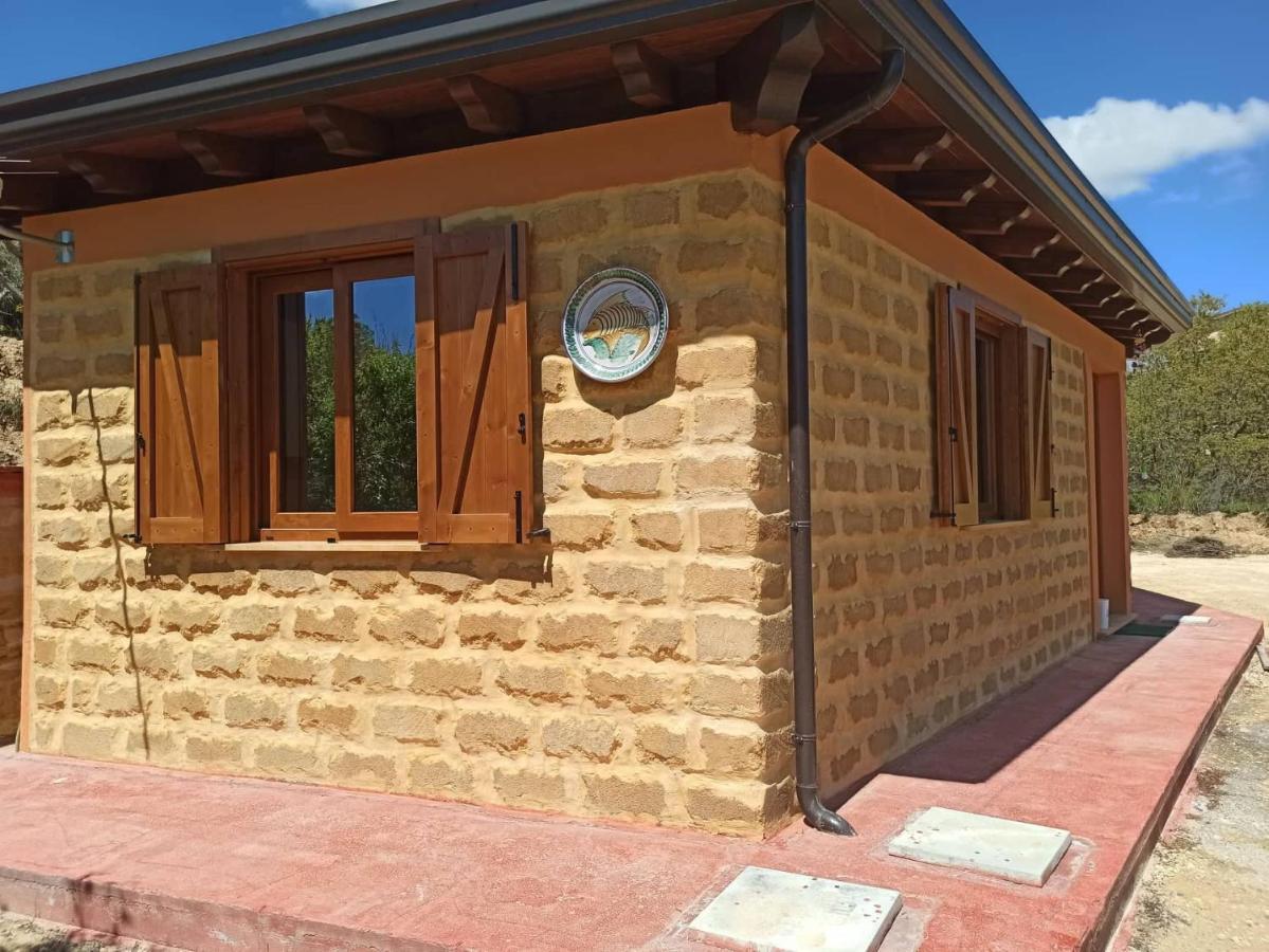 Hotel La Casa Dei Sogni Agira Esterno foto